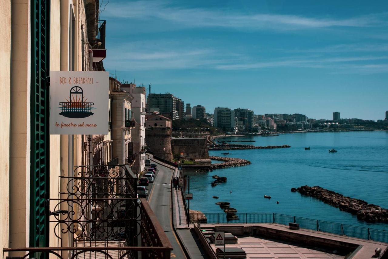 B&B Le Finestre Sul Mare ตารันโต ภายนอก รูปภาพ