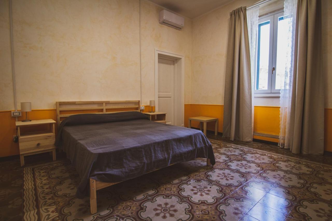 B&B Le Finestre Sul Mare ตารันโต ภายนอก รูปภาพ
