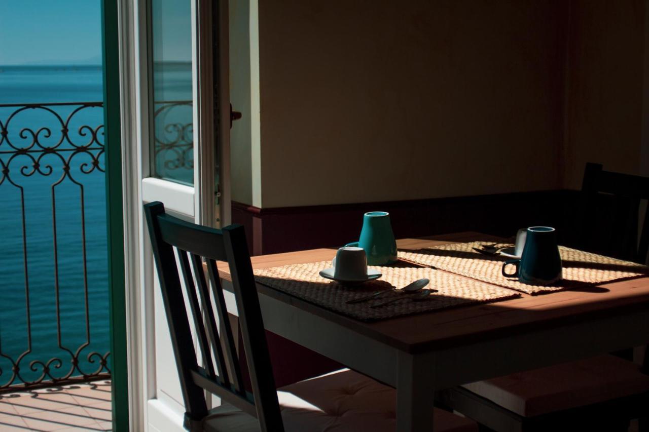 B&B Le Finestre Sul Mare ตารันโต ภายนอก รูปภาพ